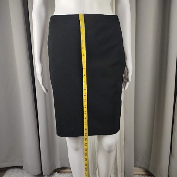 Merona Women's Black Pull On A-Line Stretch Back Zipper & Hook Skirt Size 2 - Picture 5 of 10